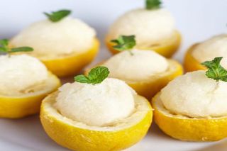 801. Sorbetto al limone - 1 pezzo
