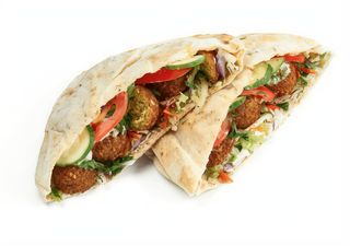 Pan Pita Con Falafel