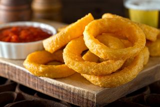 Onion rings sa ketchupom 150gr