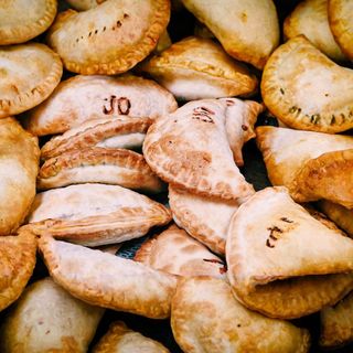 Empanada Especial de Jamón con Mozzarella y Provolone