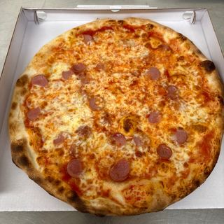 Pizza viennese