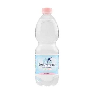Acqua naturale