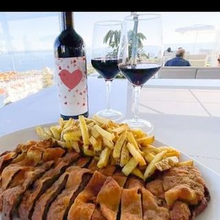 CACHOPO +BOTELLA DE VINO 
