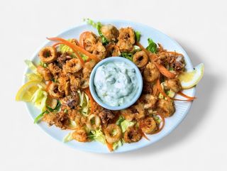 Baby calamar pane cu sos tartar