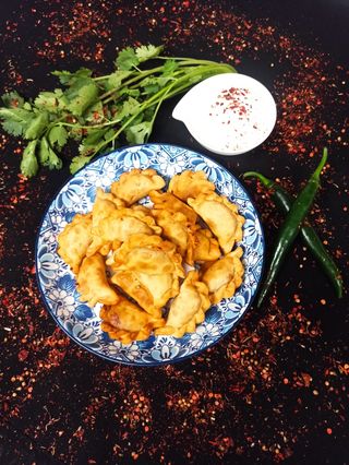 შეწვარი ვარენიკი კომბოსტოთი და არაჟნით 