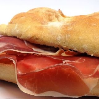 Bocadillo de jamón serrano
