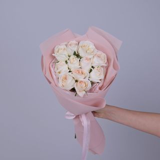 11 Sa faci parte din echipa - alb