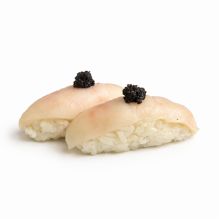Nigiri pez mantequilla con trufa