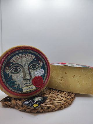 Queso Madurado en Cava LAVRUS ZAMORA