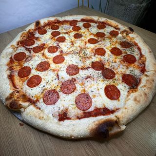 Pizza Pepperoni (50 Cm.)