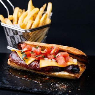 CHORIPAN PICO DE GALLO. + PATATAS