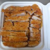 Pollo crujiente con salsa de curry