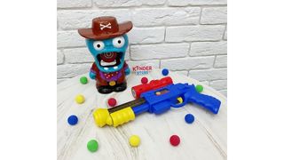 Помповый автомат с мишенью Зомби против Растений