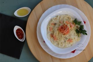 Paste cu somon afumat