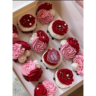 12 Cupcakes