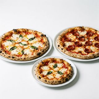 Menu 5 - 2 Pizzas Grandes + 1 Pequeña
