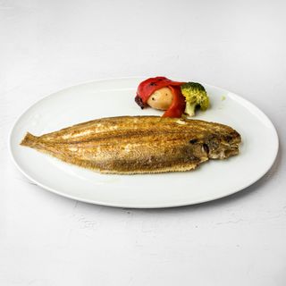 Lenguado De Estero Asado Con Su Piel