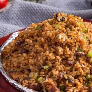 105. Arroz Frito Con Ternera