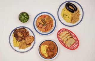 Losos na žaru + krumpir salata + salata dana