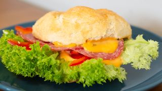 Kajzerka - salami z papryką