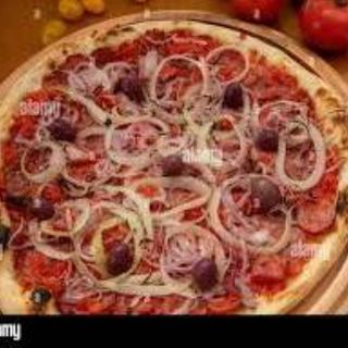 Pizza calabrese