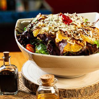 Ensalada de brotes verdes