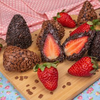 Coxinha de Brigadeiro com Morango