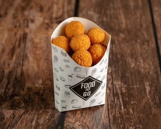 Kulki Serowe 12 szt + sos śmietanowy