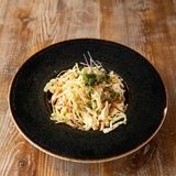 კომბოსტოს სალათი ვაშლით