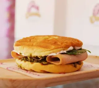 Bagel De Pollo