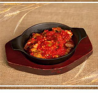 შემწვარი ხბოს ნეკნები აჯიკით