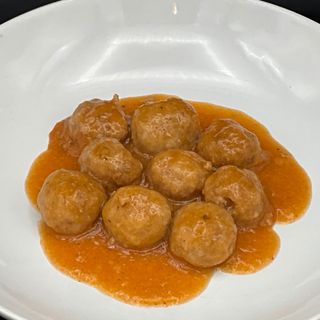 Albóndigas de la Pepi ( Ración 200grm Aprox). 