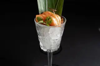 130. Sashimi sake - 3 pezzi