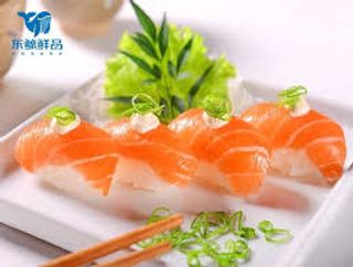 20.Nigiri de salmón (3 uds)