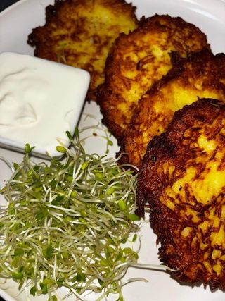 Placki ziemniaczane z polędwiczką wieprzową