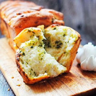 Чесночный хлеб