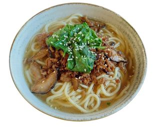 Supa od svinjskih rezanaca sa pečurkama