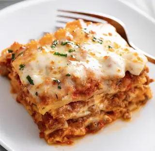 Lasagna A La Boloñesa
