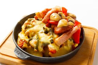 Пательня з шинкою та грибами (350г)