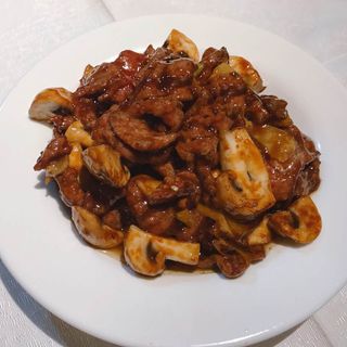 Ternera Con Champiñones