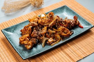 Hrskave lignje sa povrćem