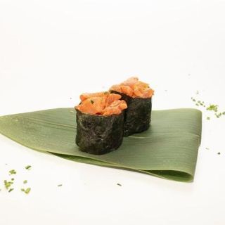 Gunkan de atún (2 pzs.)