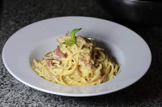 Esparguete Carbonara