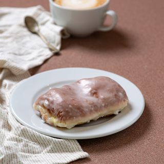 Pączek z jabłkiem 90 g