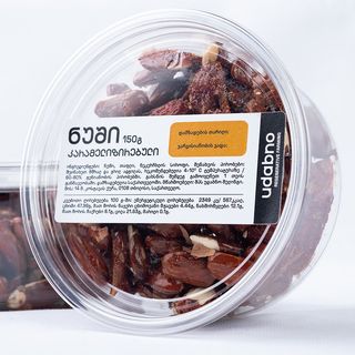 კარამელიზებული ნუში თაფლში