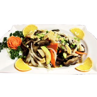 89 Pato Con Champiñiones, Bambú Y Setas Chinas