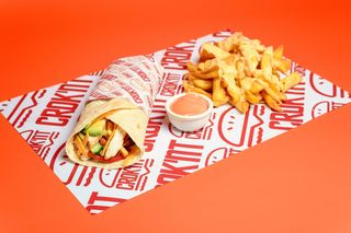 Wrap cu pui și avocado