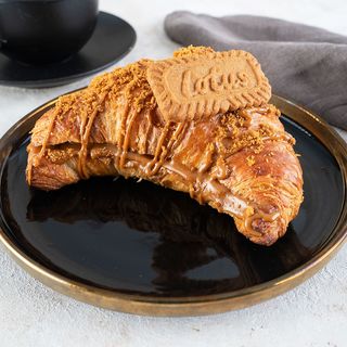 Croissant Lotus