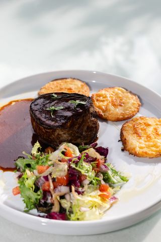 Biftek s rimskim njokama i Demi-Glace sosom