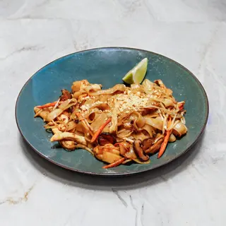 Pad thai z wieprzowiną